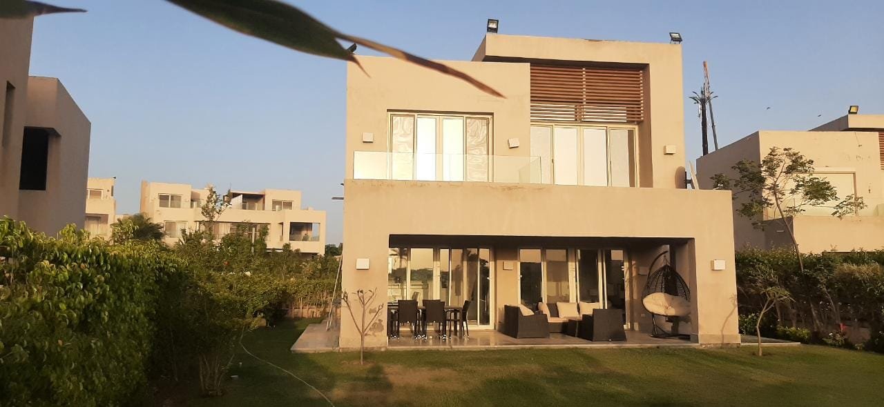 Hacienda Bay by Palm Hills